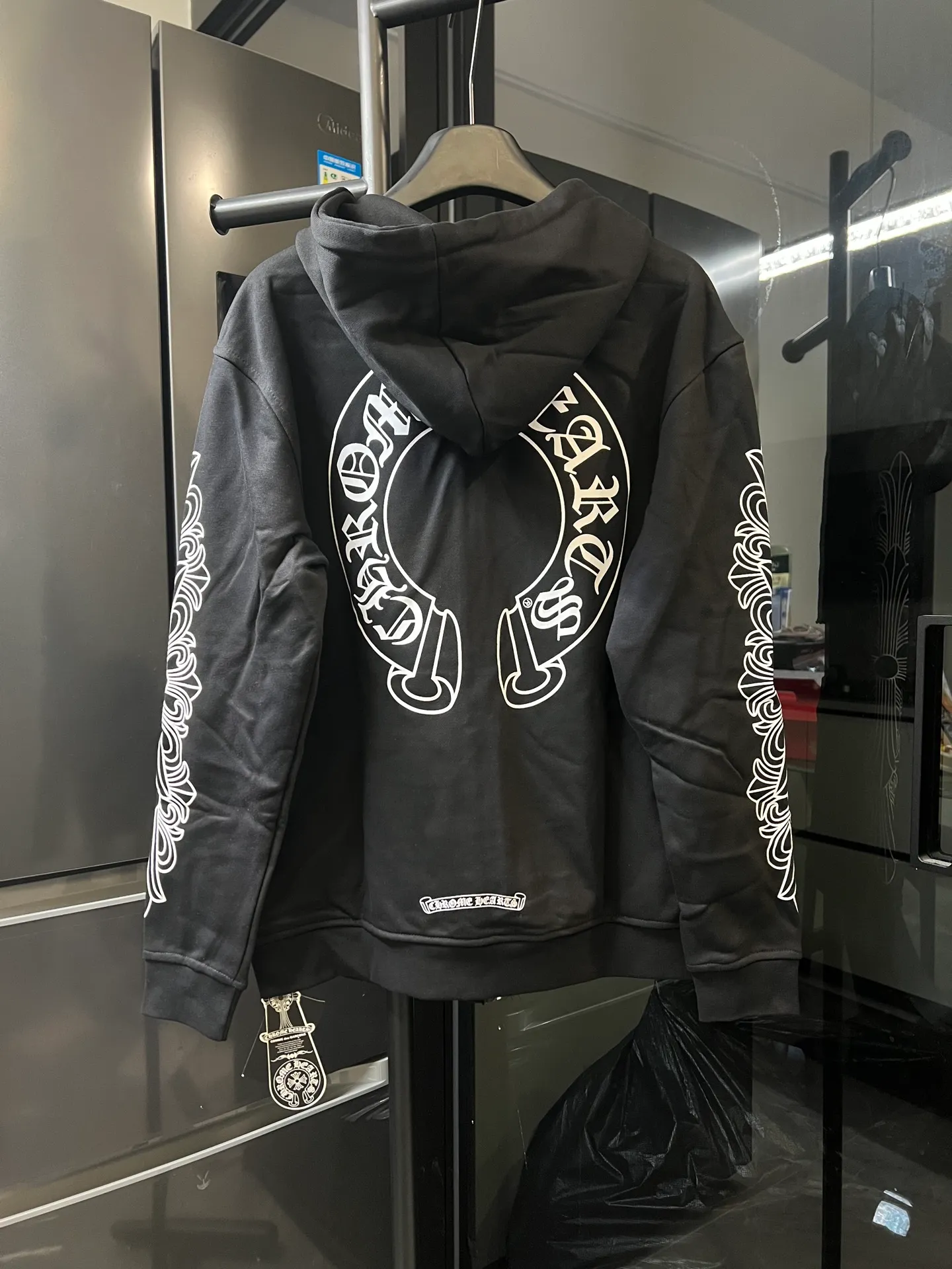 P280 [next day] CHROME HEARTS/Chrome Heart CH 25Ss Miami limited horseshoe hooded zipper jacket (black), same style for men and women, versatile and easy to match Size: s m l xl Detailed sizes can be found in Figure 9